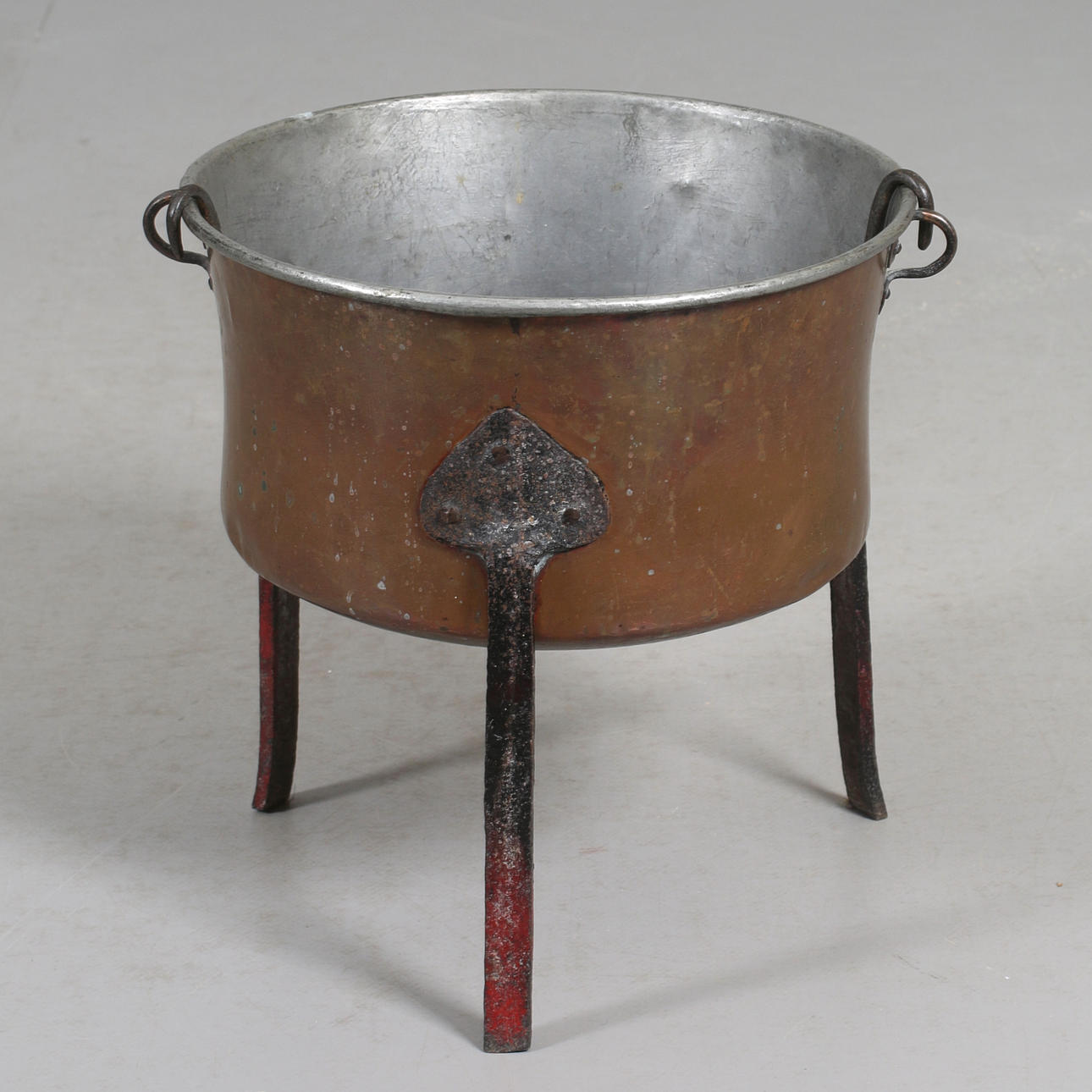 POT, copper, 20th century.