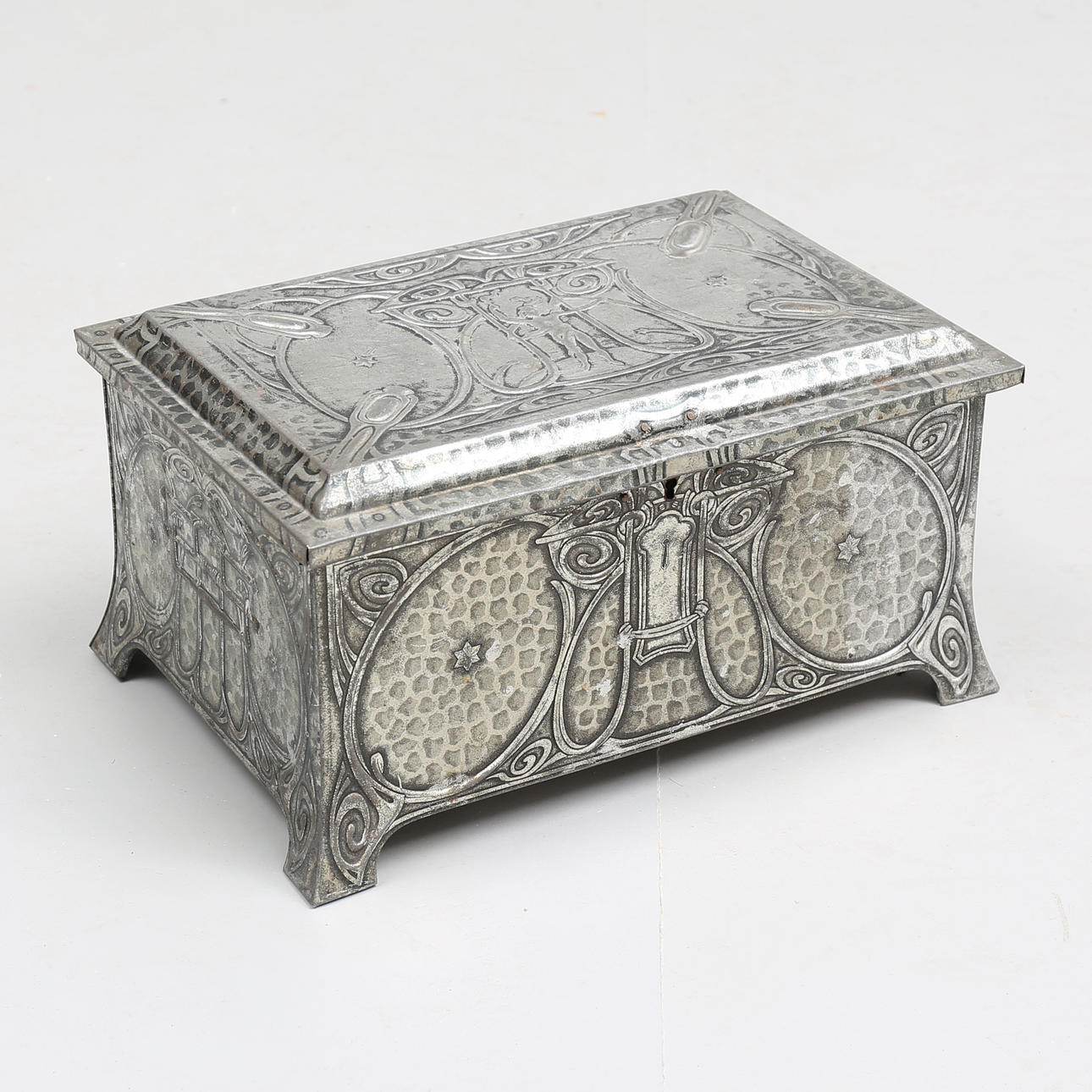 BURK, plåt, jugend, 18/1900-tal.