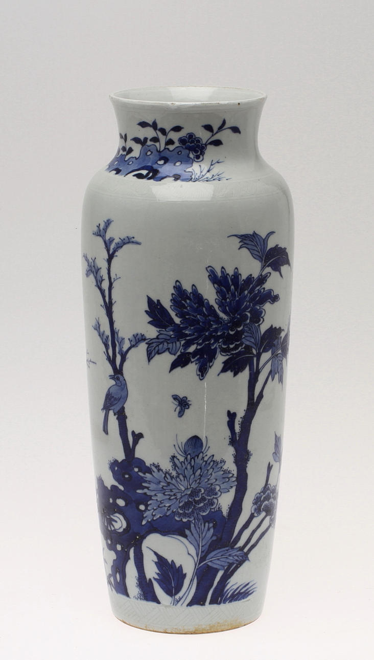 VAS, porslin, Kina, underglasyrblått.