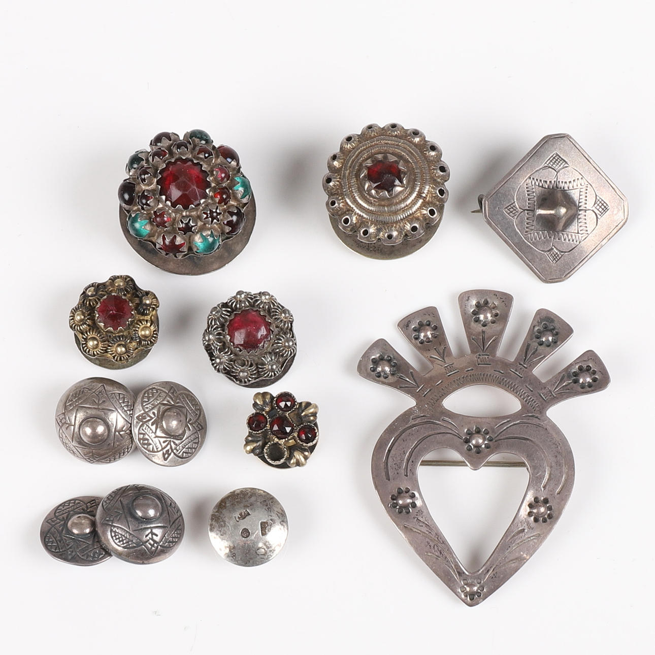 DRÄKTSILVER, 10 delar, 1800/1900-tal.