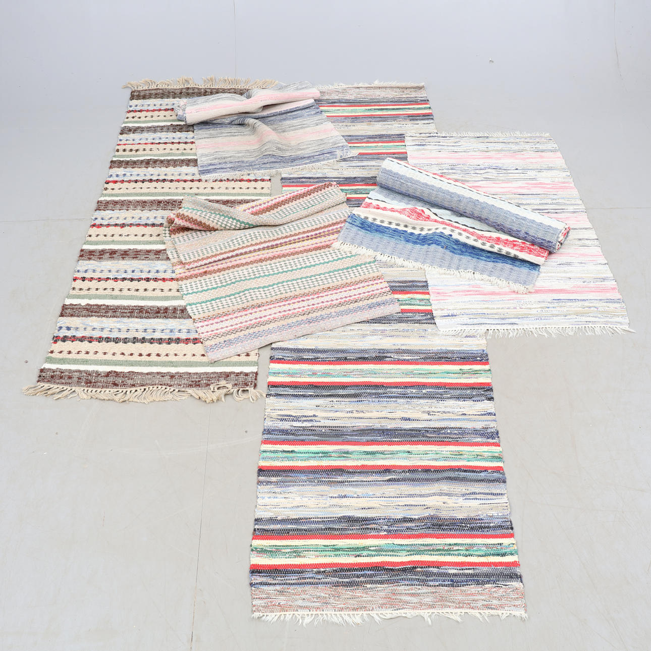 TRASMATTOR, 6 st, handvävda, 1900-talets mitt.