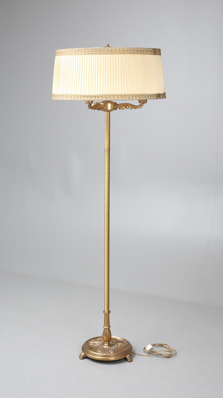 GOLVLAMPA, 3 ljusarmar, 1940/50-tal.