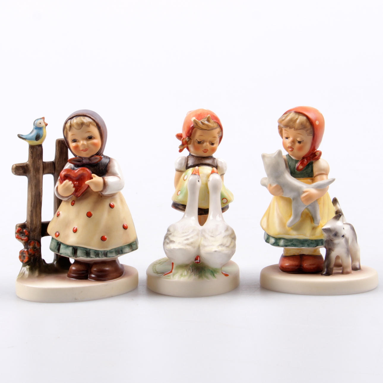 FIGURINER, 3 st, porslin, MJ Hummel, Goebel, Tyskland.