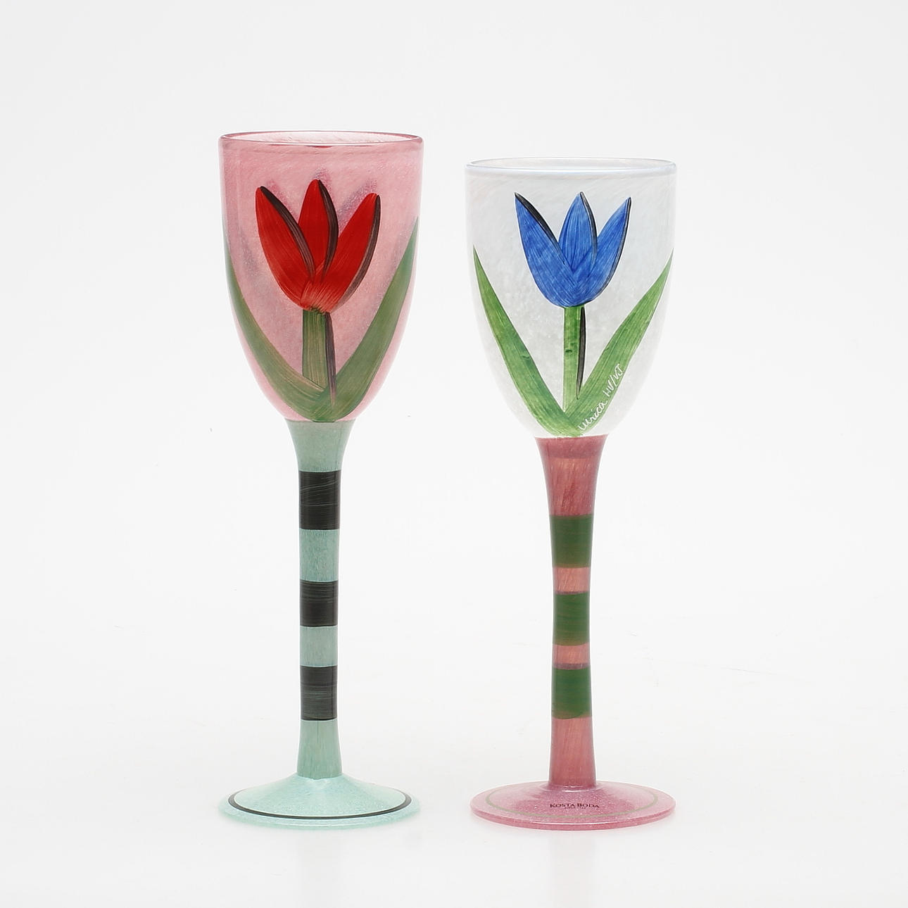 POKALGLAS, 2 st, glas, "Tulip", Ulrica Hydman-Vallien, signerade.