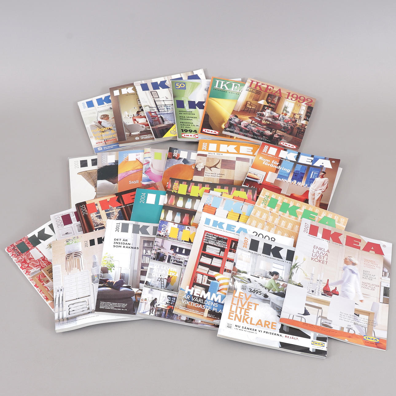 CATÁLOGOS IKEA, 27 uds., 1992-2012.