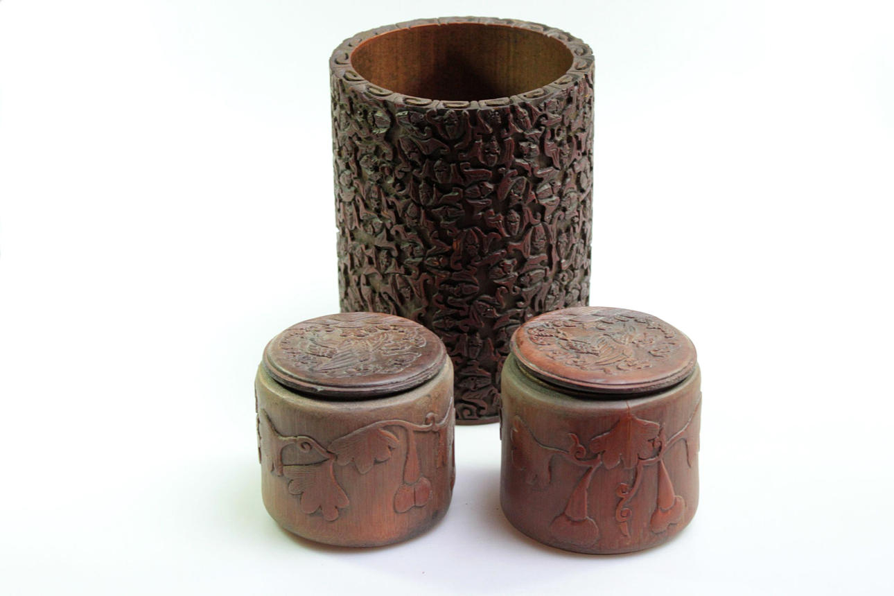 SAMLING AV TRE BAMBUSNIDERIER, KINA, 1. H. 20. århundrade.