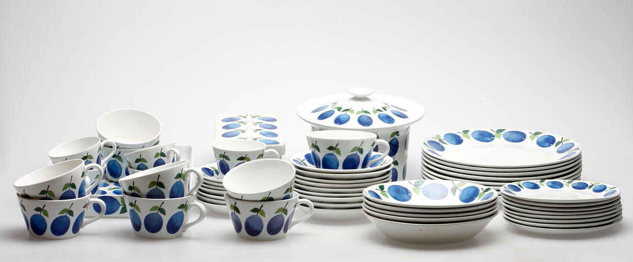 SERVIS, 38 delar, porslin, "Prunus", Stig Lindberg, Gustavsberg.