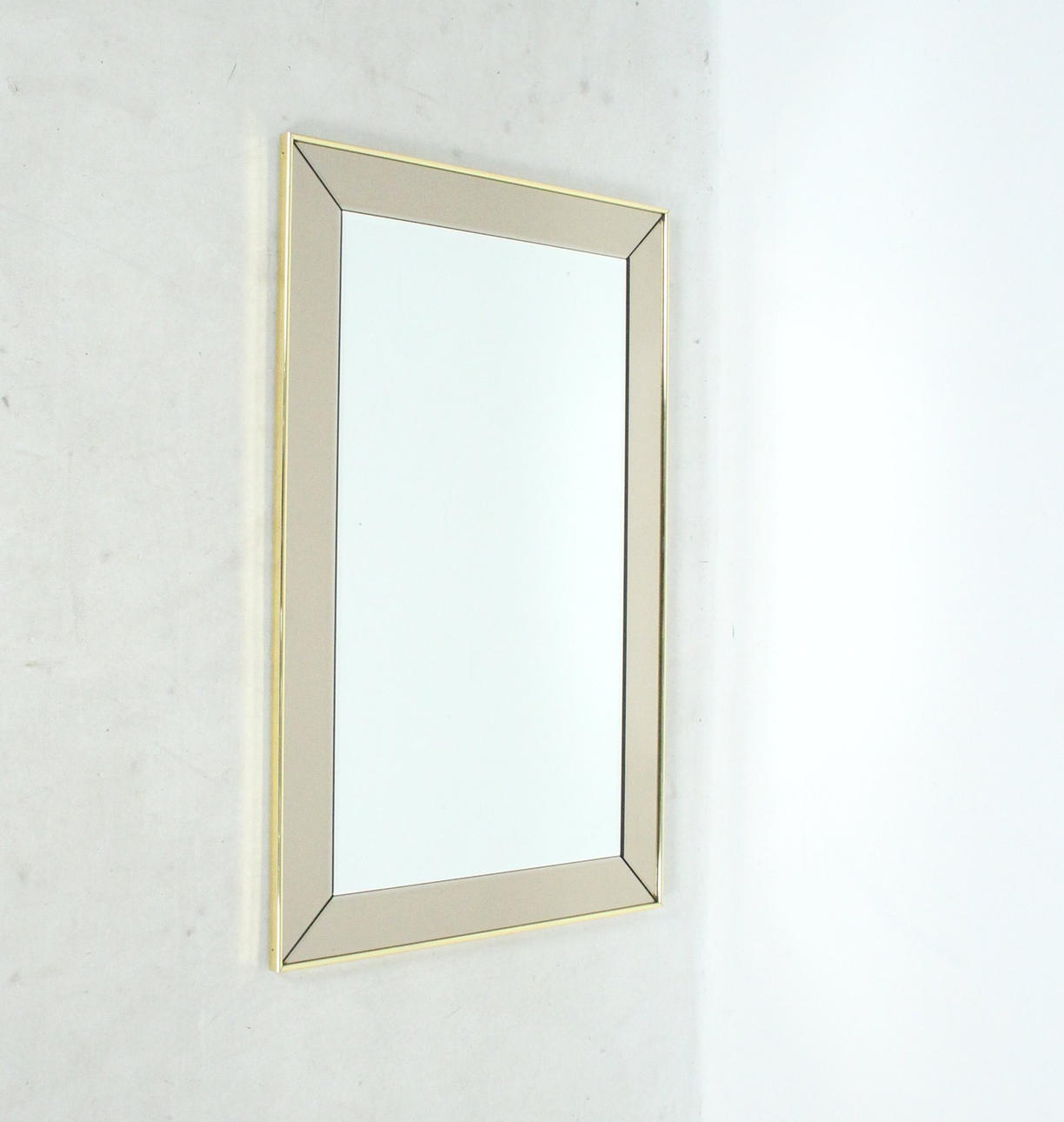 Großer Spiegel der Firma Schöninger.