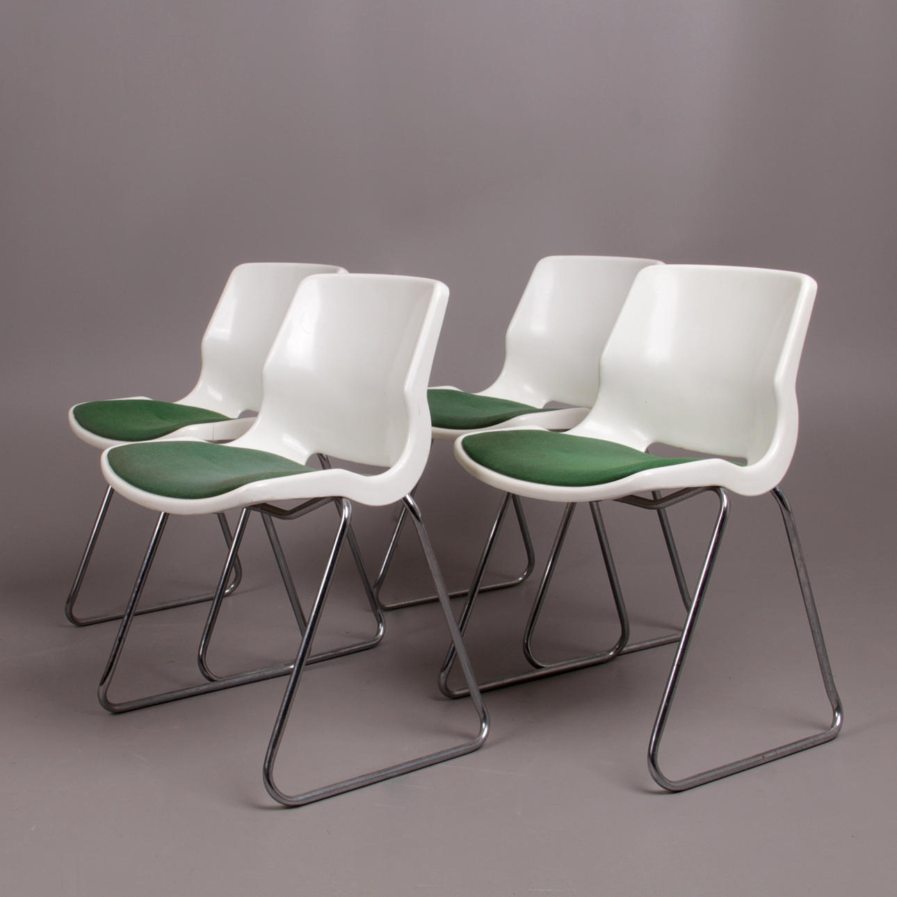 STOLAR, 4 st. Svante Schöblom för Overman, 1900-talets sista kvartal.