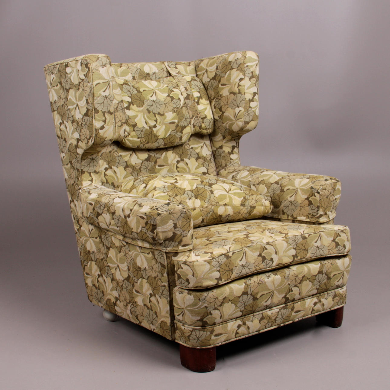 ÖRONLAPPSFÅTÖLJ, 1900-talets mitt.