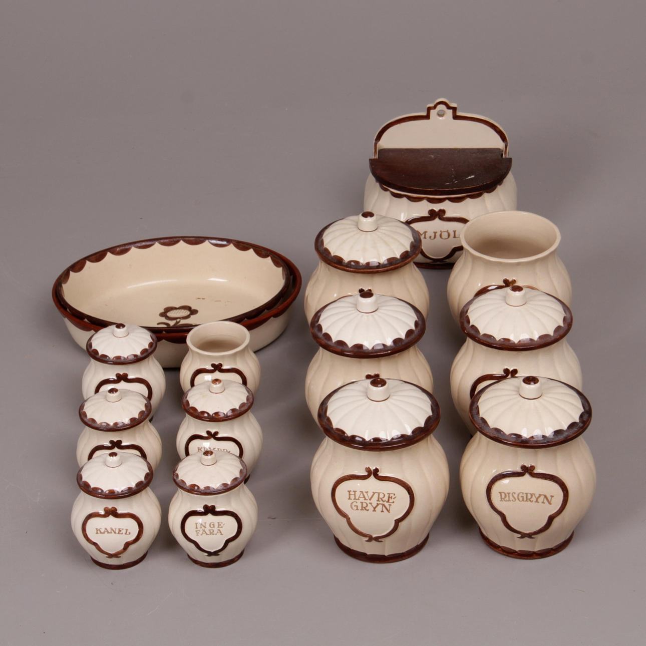 KRYDDBURKAR och skeppor, 15 delar "Pyro", Wilhelm Kåge, Gustavsberg.