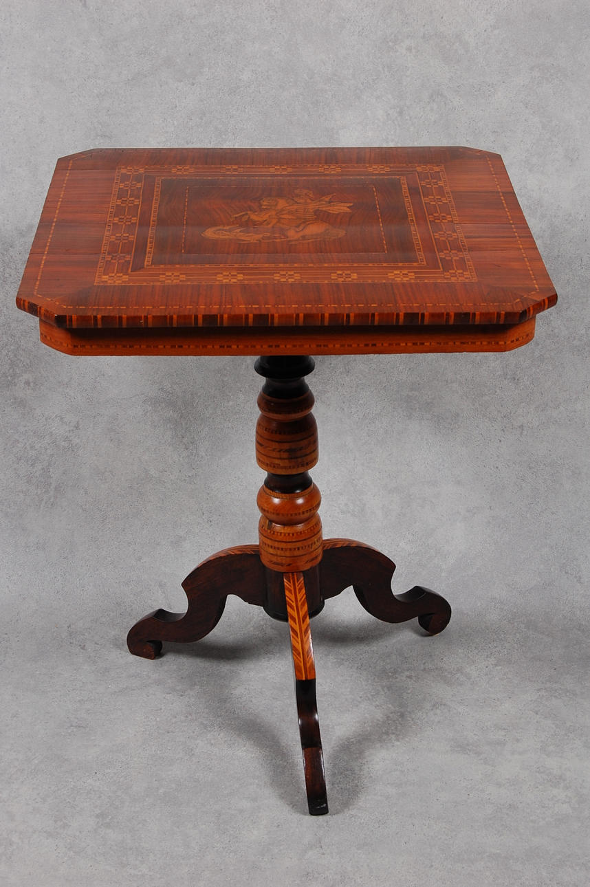 BORD, nyrokoko, Ryssland, proveniens Krapperups slott.