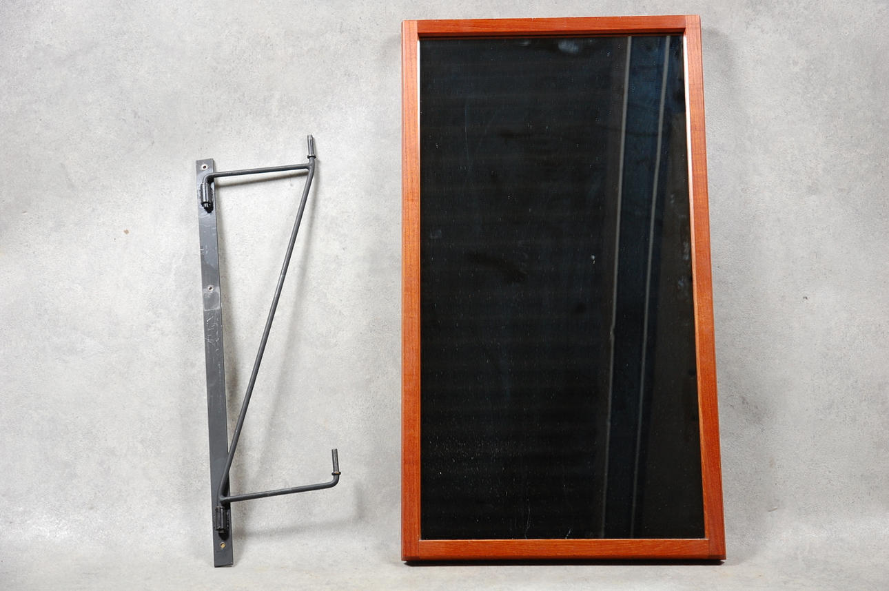 SPEGEL, väggmonterad, vridbar, Hans Agne -Jakobsson, Åhus.