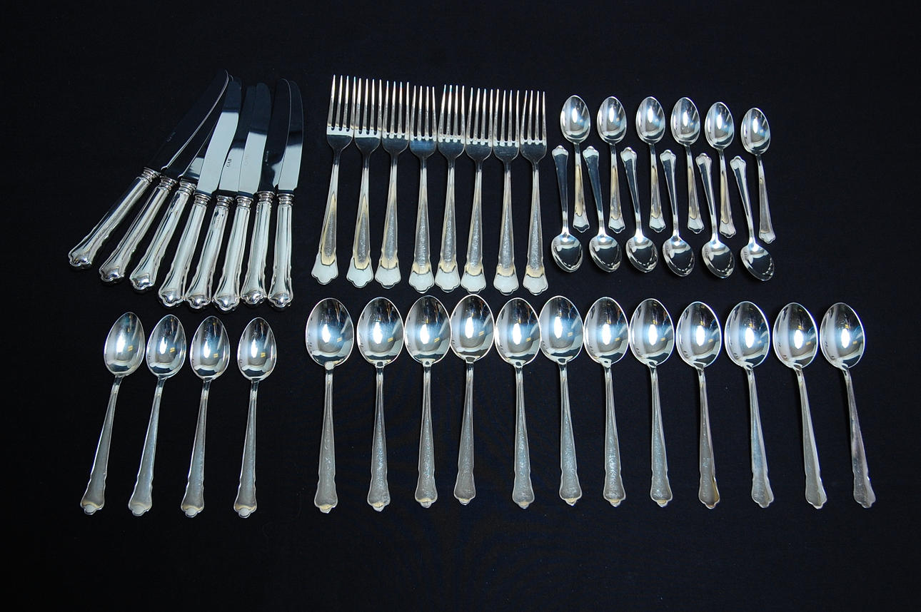 SILBERBESTECK, 44-teilig, Silber "Chippendale".