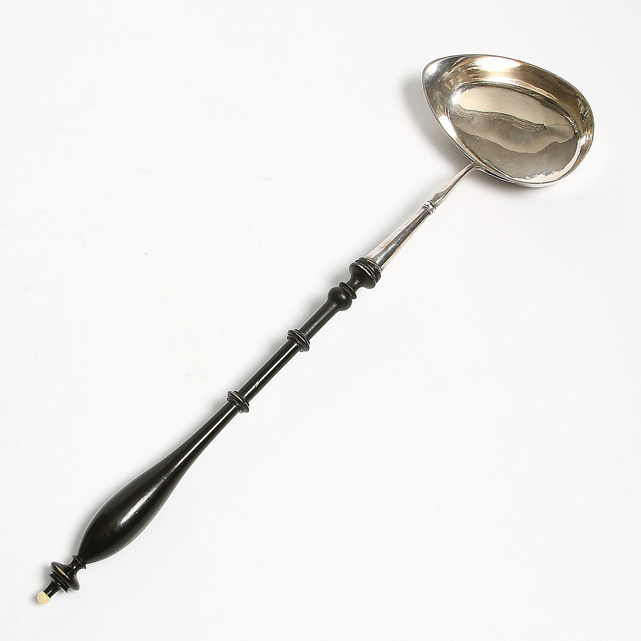 SÅSSLEV, silver. Vikt 117 gram.