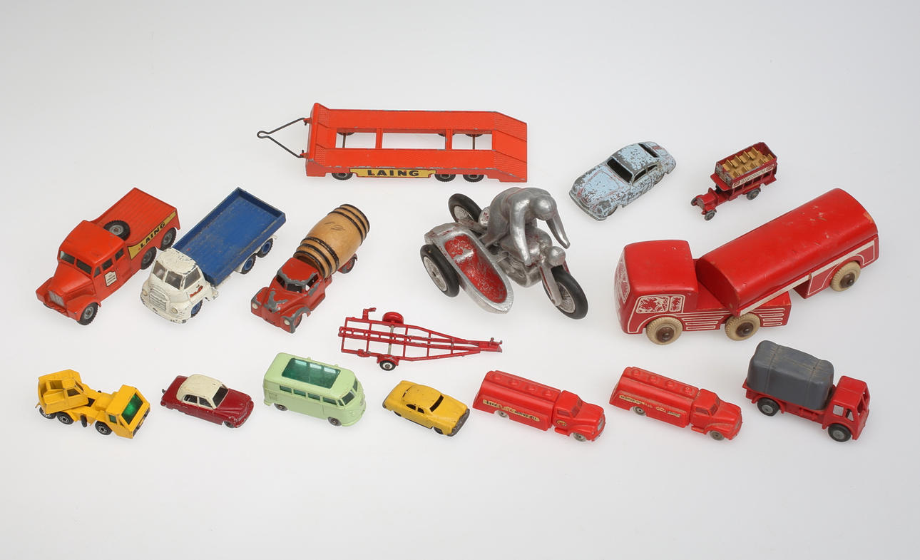 PARTI LEKSAKER, 16 st, 1900-tal.