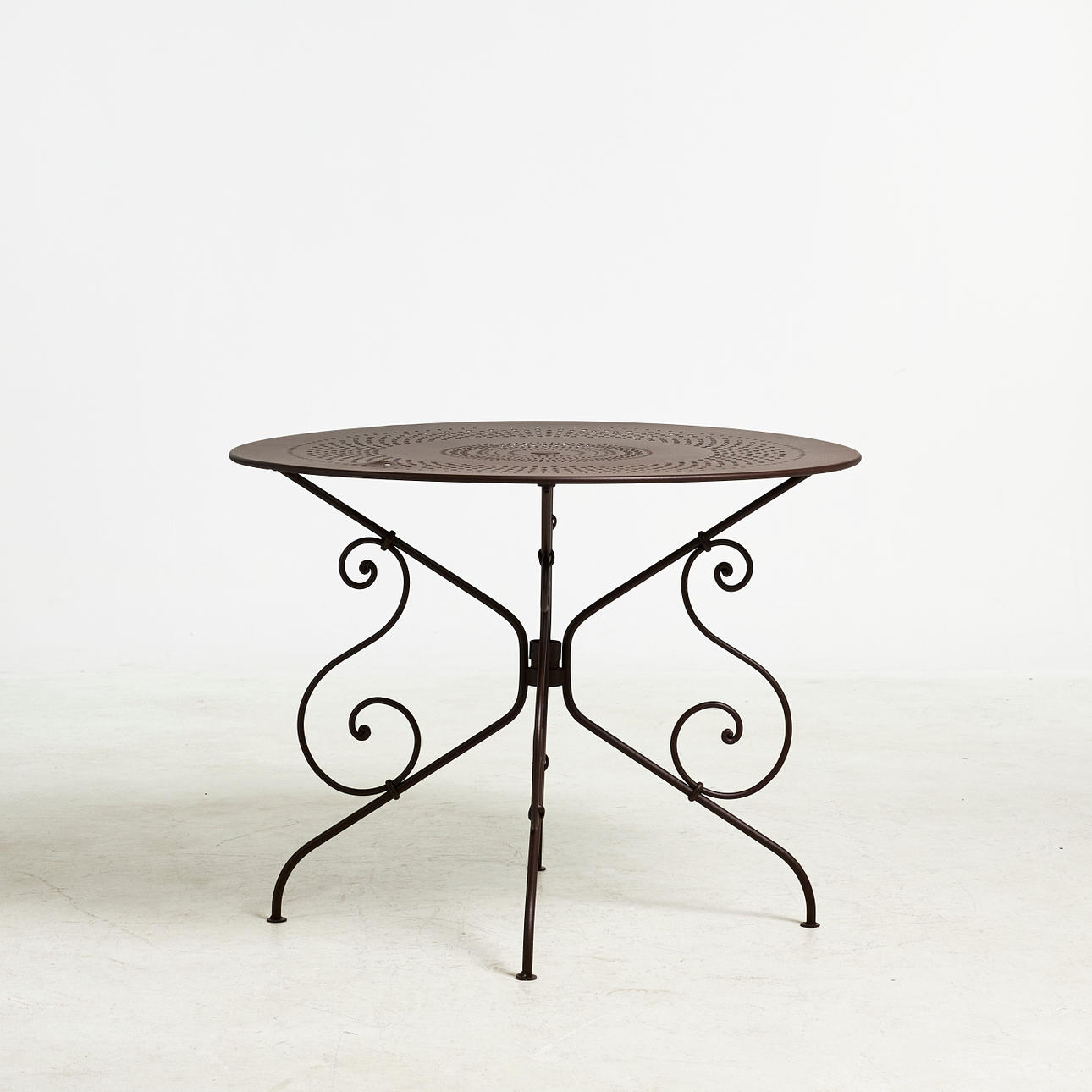 Gartentisch, FERMOB, "1900 Table", pulverbeschichteter Stahl.