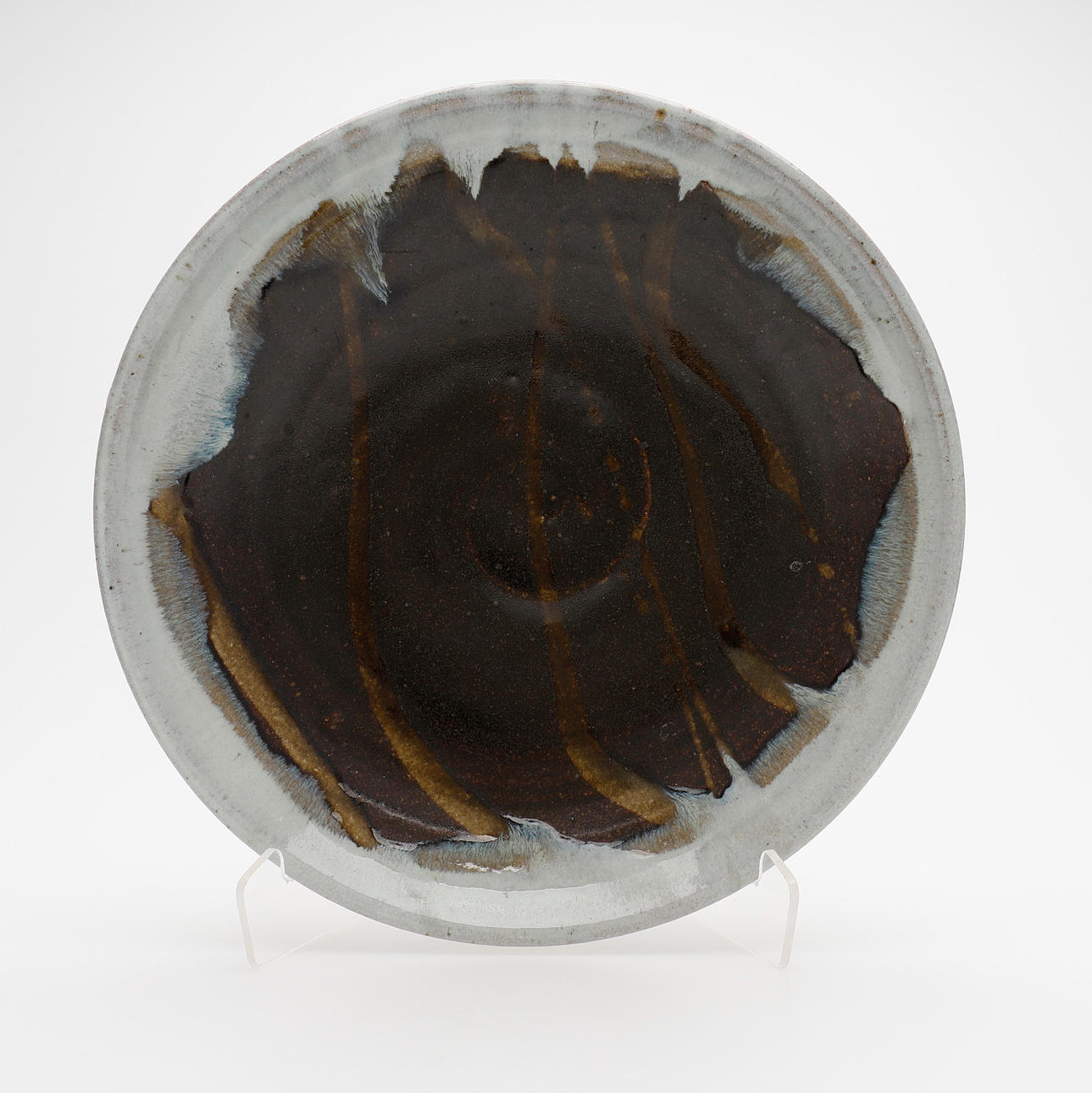 MIKE DODD  (FÖDD 1943). CUENCO GRES CRISTALIZADO.