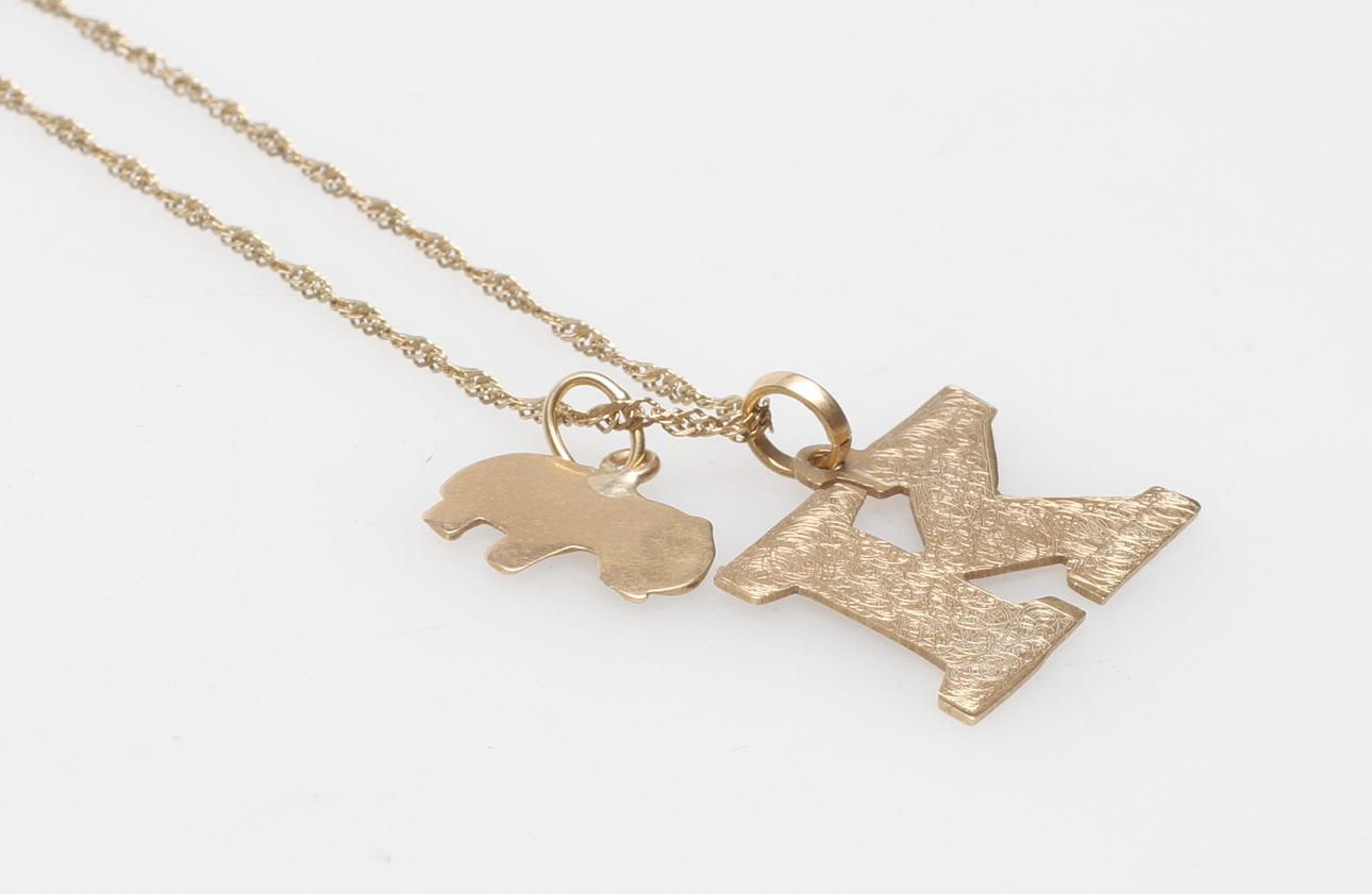 HALSKEDJA SAMT 2 HÄNGEN, 18k guld, vikt ca 4,2 gr.