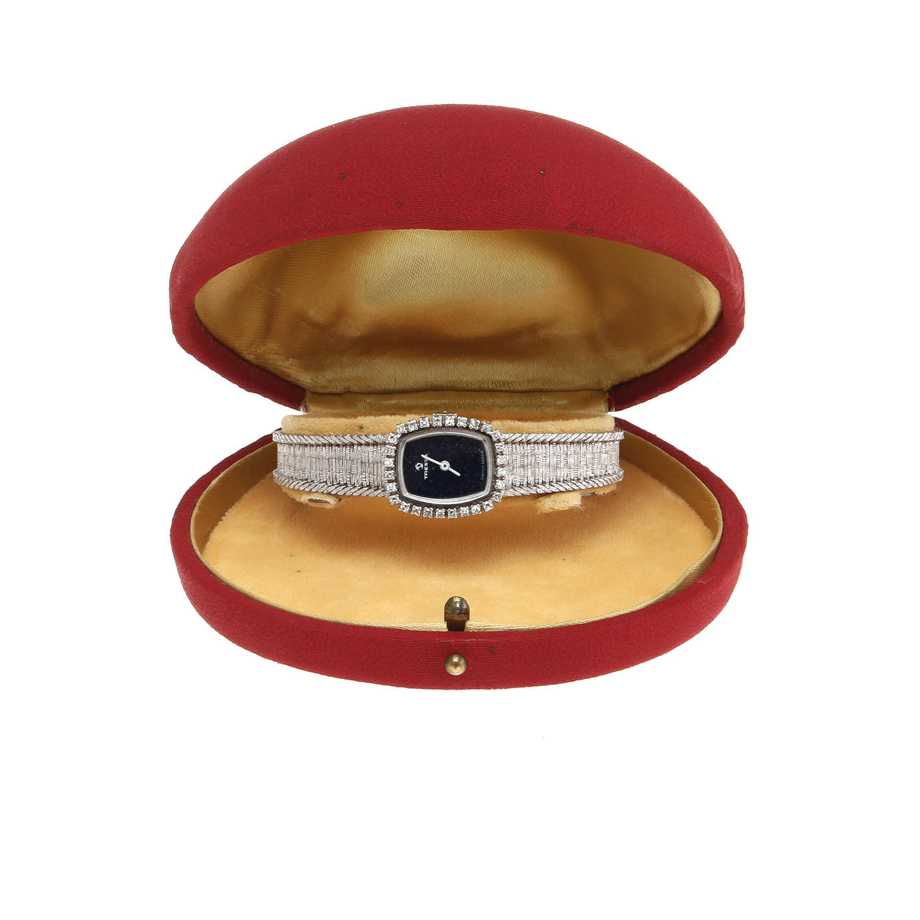 DAMUR, Tressa, 18k vitguld, diamanter i ring, vikt totalt 26 gram.