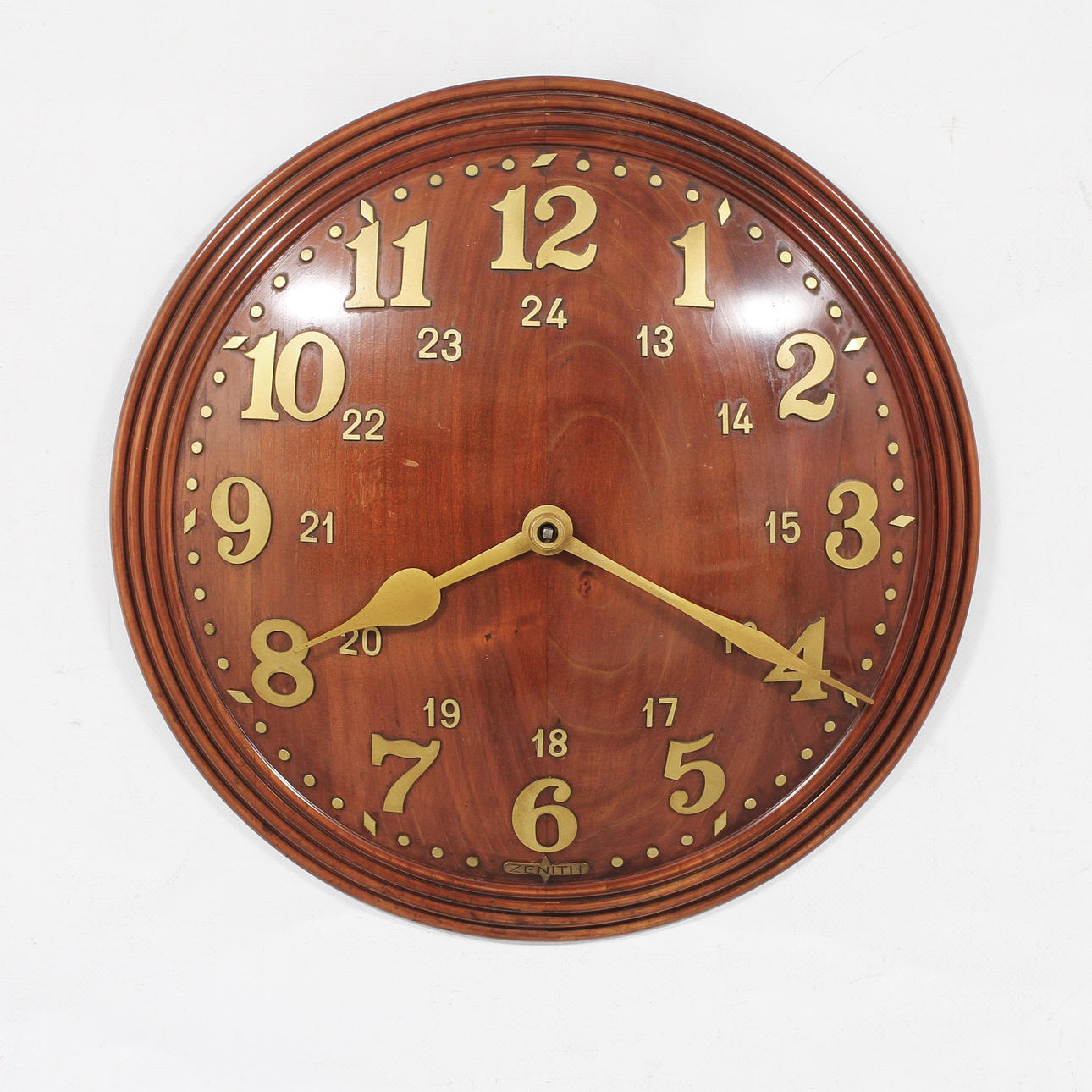 VÄGGUR, Zenith, 1900-tal.