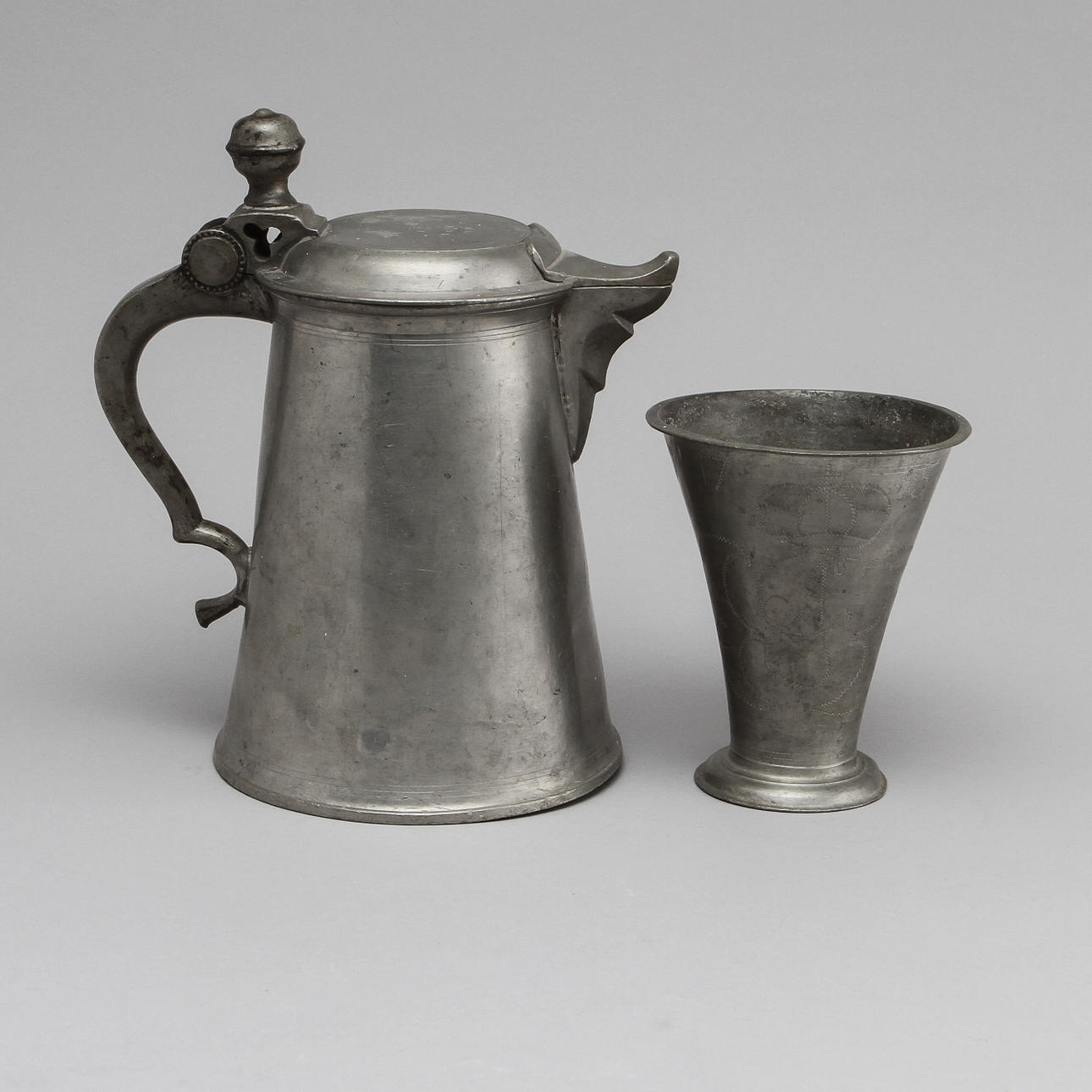 STOP samt BÄGARE, tenn, 17/1800-tal.