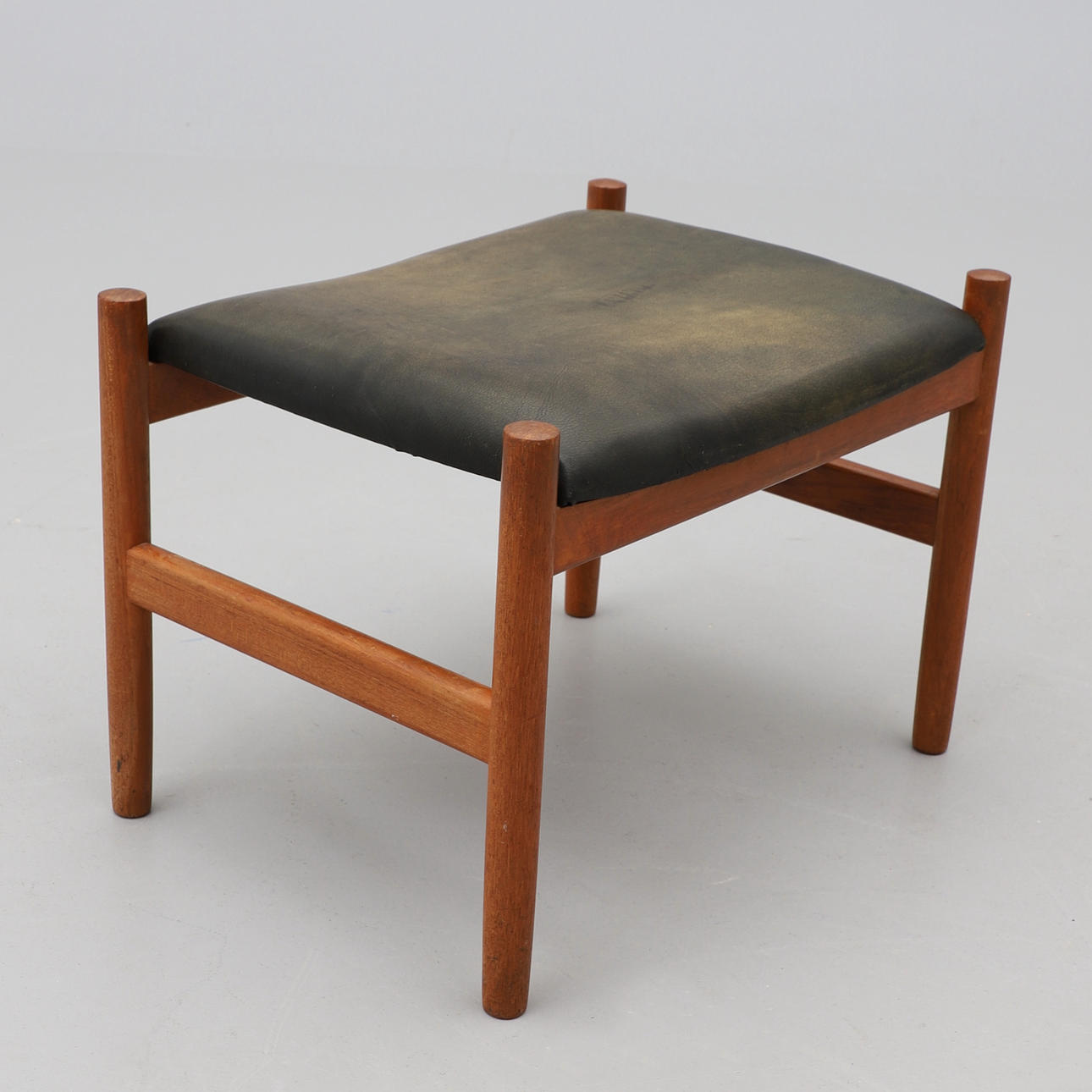 Taburet, teaktræ, SPØTTRUP MØBELFABRIK Danmark, 1960'erne.