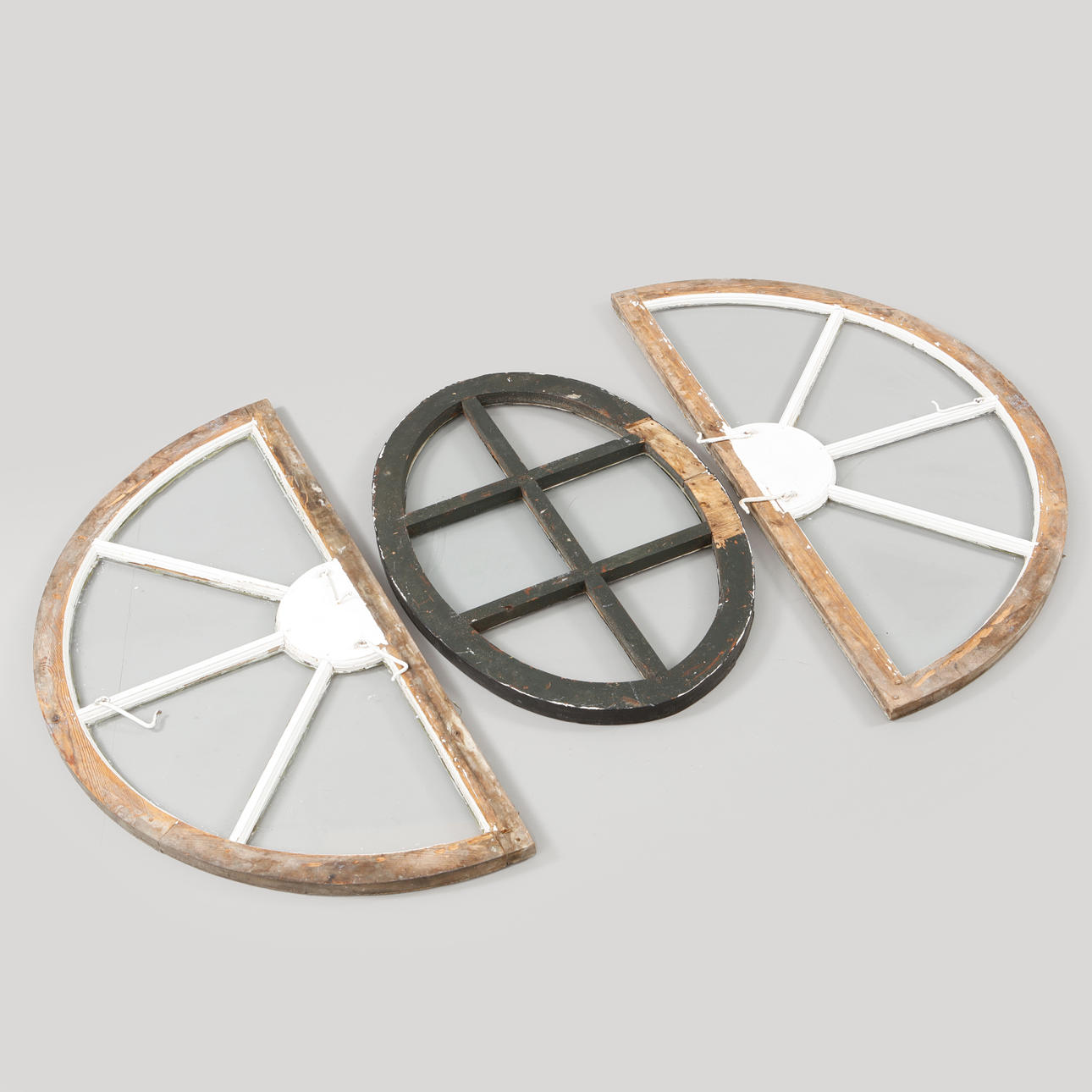 FENSTER, 3, einschließlich Lünettenfenster, 18/1900.