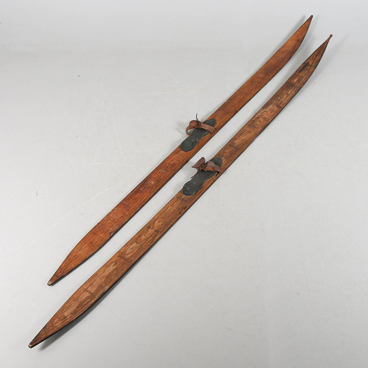 SKIDOR, ett par, allmoge. 1800-tal.