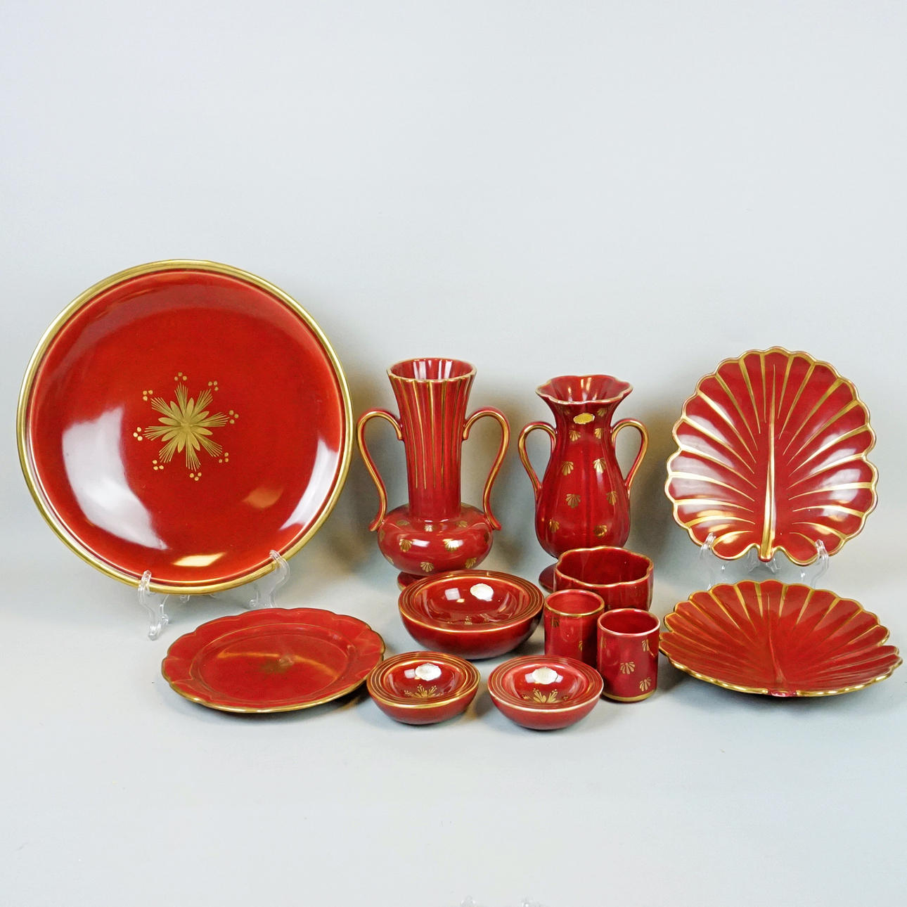 Sæt, porcelæn, 12 dele, "Red Ruby", Arthur Percy, Gefle.