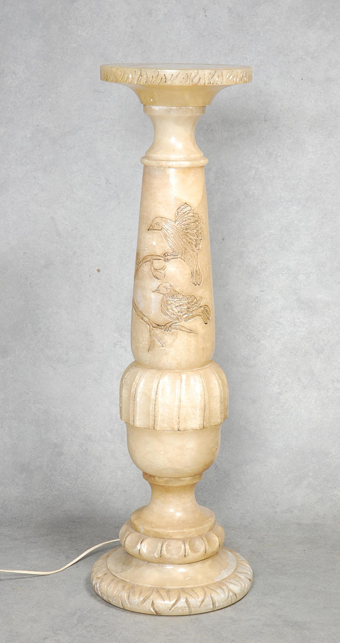 PIEDESTAL, med belysning, alabaster.