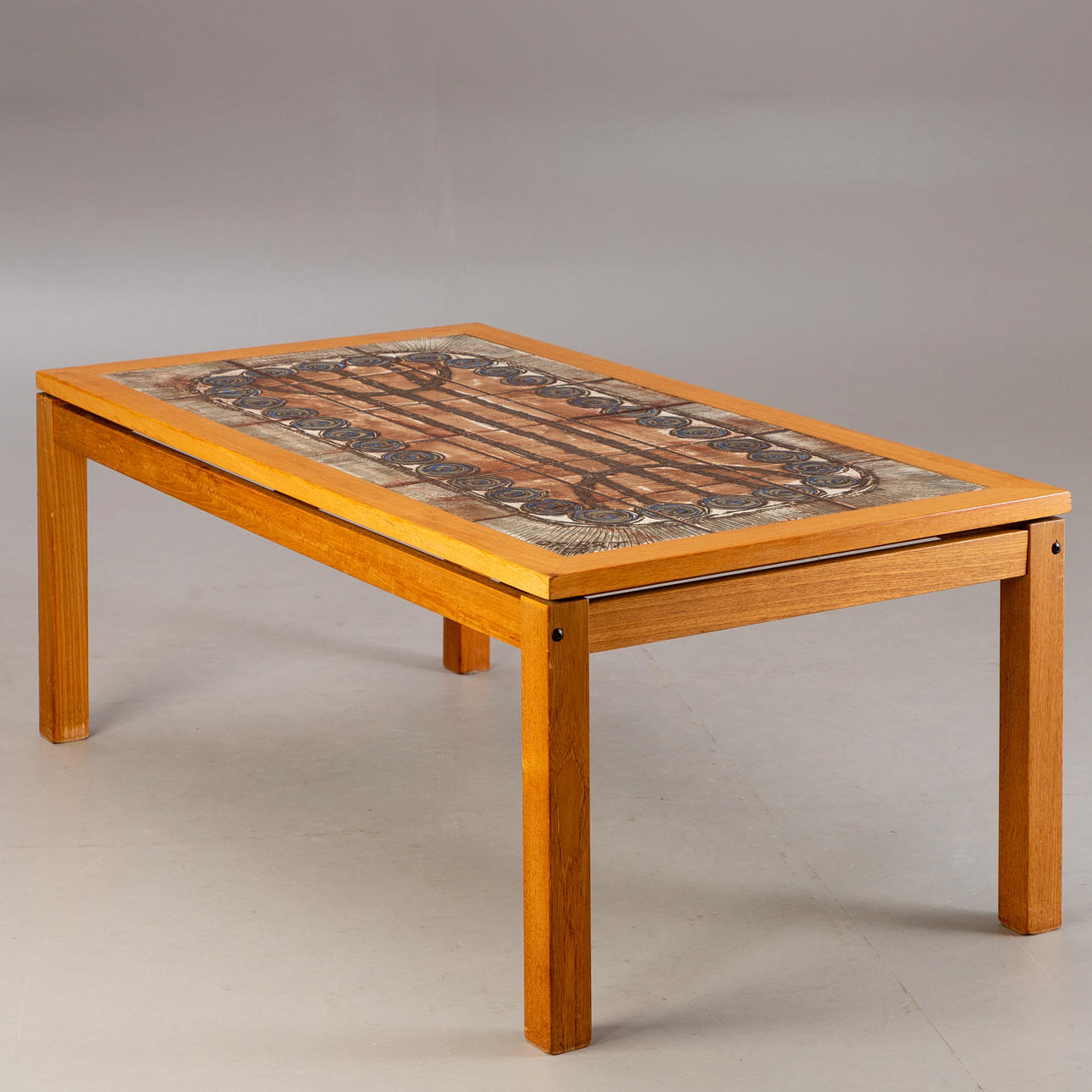 OX ART. Coffee table / coffee table with tiles. Denmark, 1977.