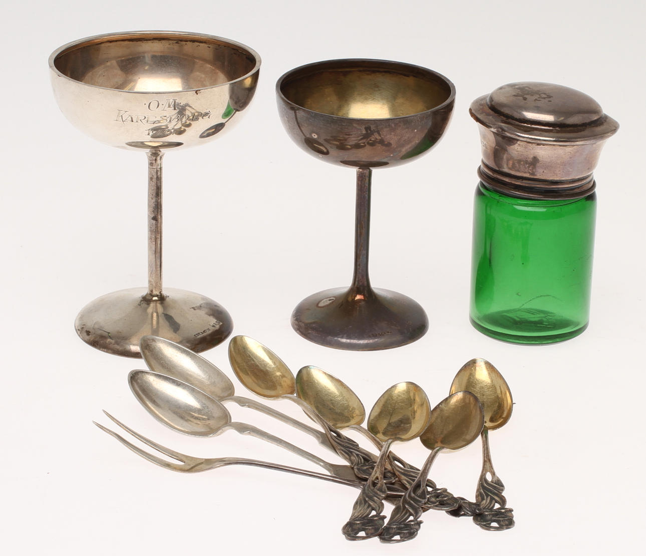 SKEDAR, 8 st, COCKTAILGLAS, 2 st, FLASKA med lock, silver.