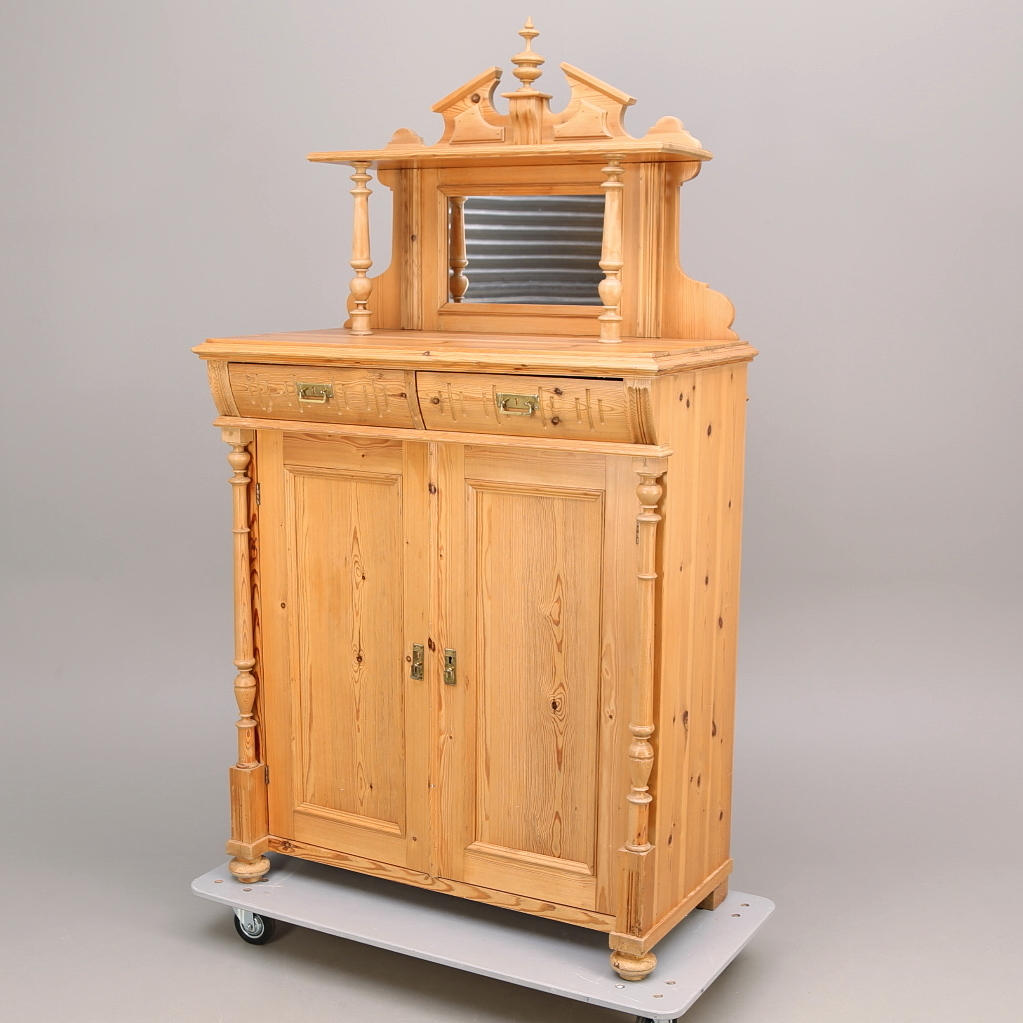 SPEGELSKÄNK, furu, 1800-tal.