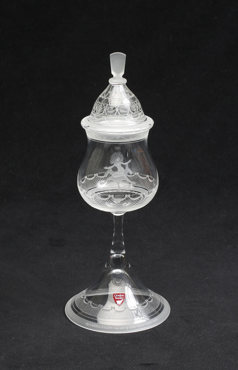 SIMON GATE. Lockpokal, glas, Orrefors, 1976 fullsignerad.