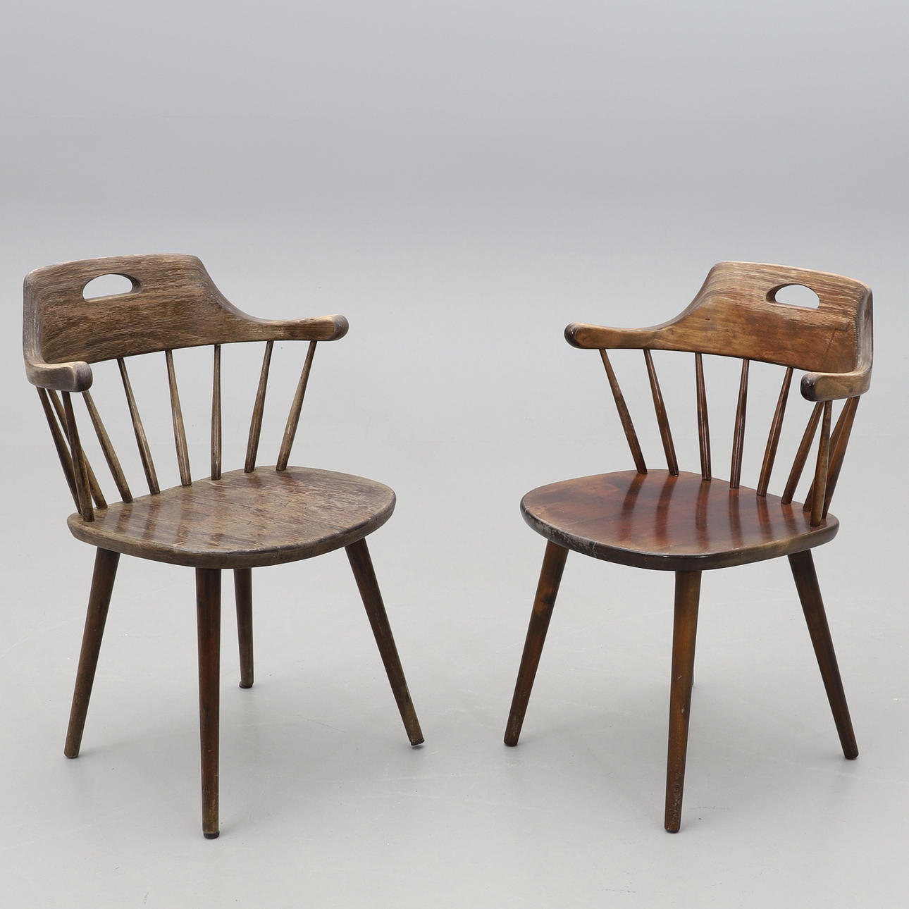 YNGVE EKSTRÖM. KARMSTOLAR, 2 st, "Karmel".