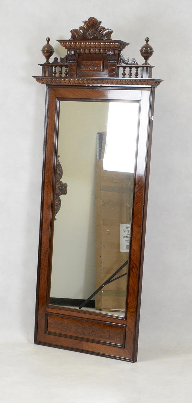 VÄGGSPEGEL, nyrenässans 1800-/1900-tal.