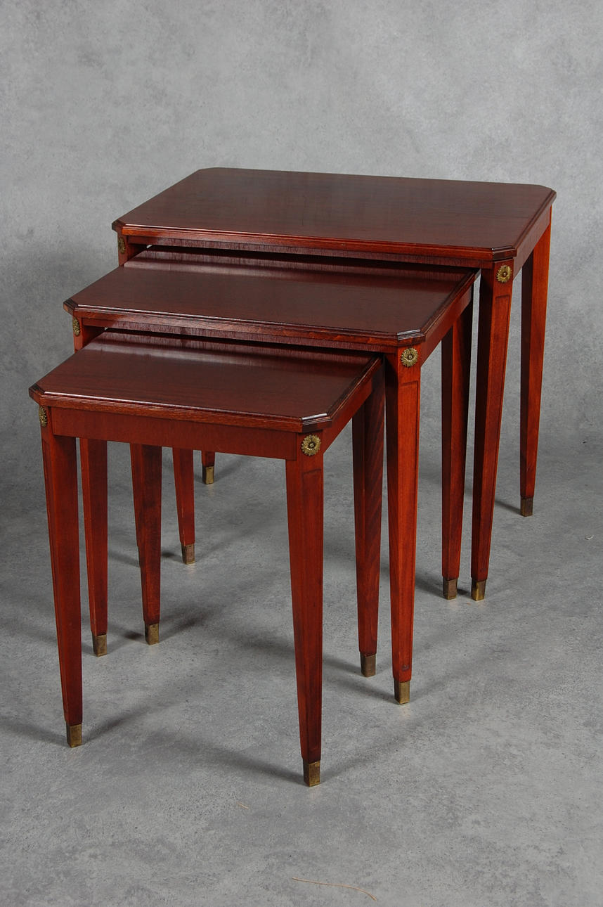 SATSBORD, gustaviansk stil.