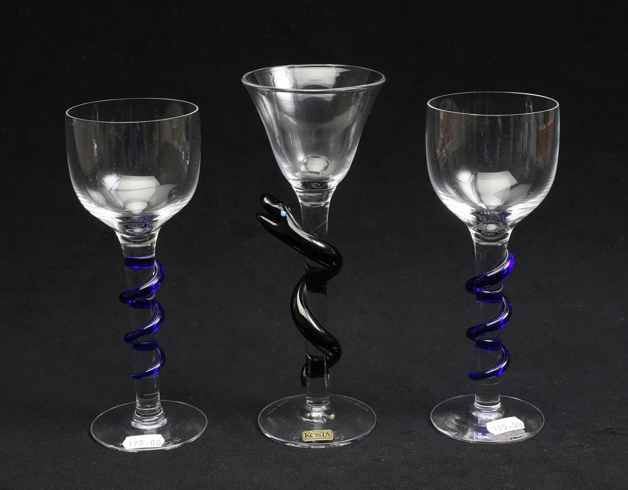 ULRICA HYDMAN-VALLIEN. Vinglas, 3 st.