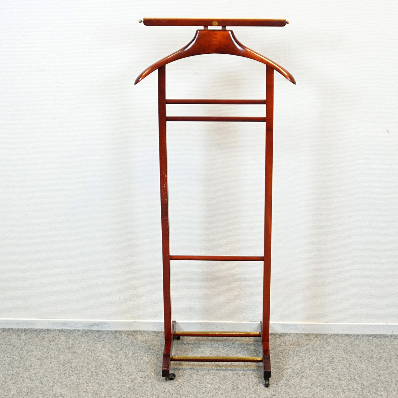 GENTLEMEN SERVANT Brevettato.