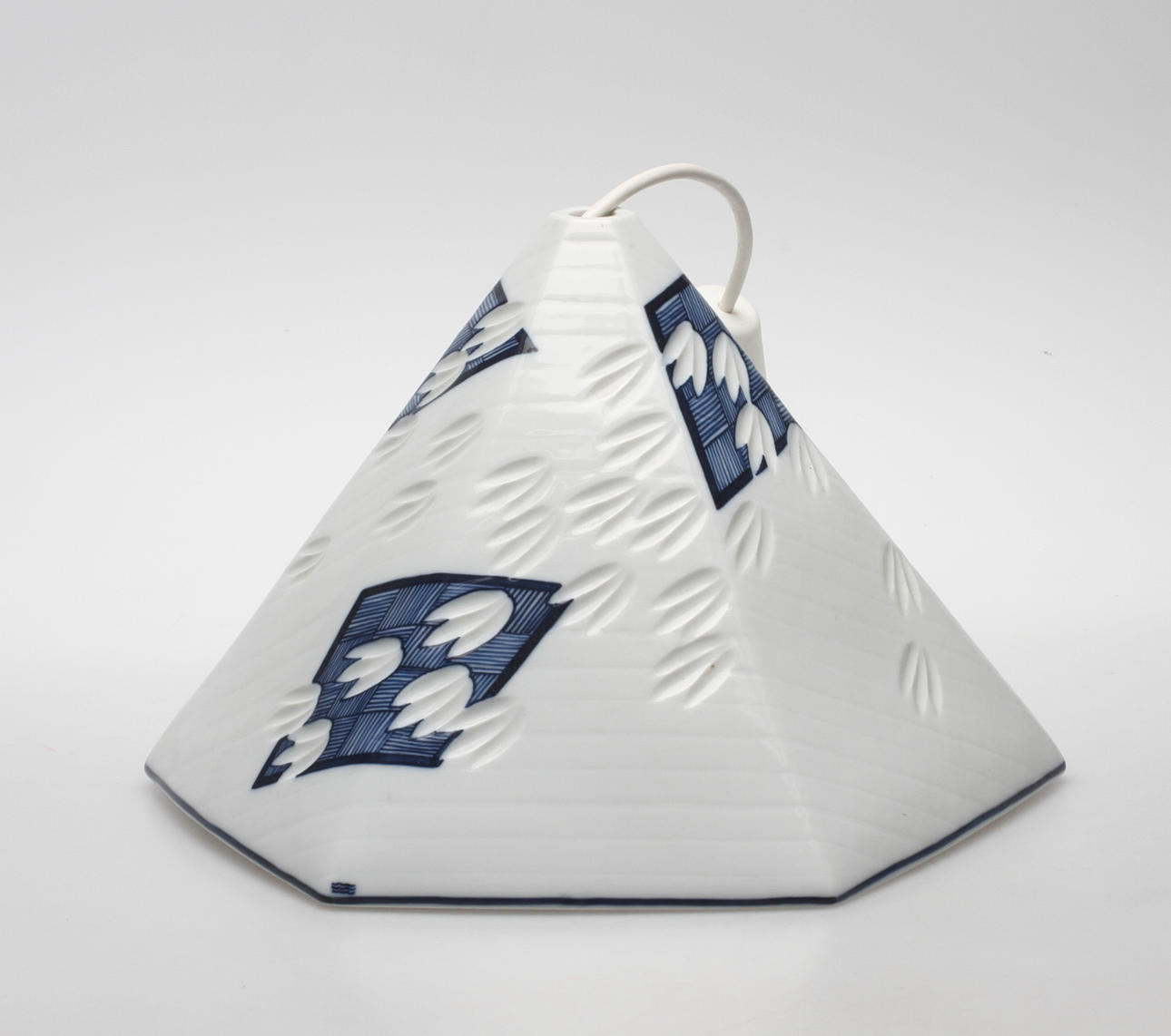 TAKLAMPA, porslin, Royal Copenhagen, höjd ca. 20 cm.