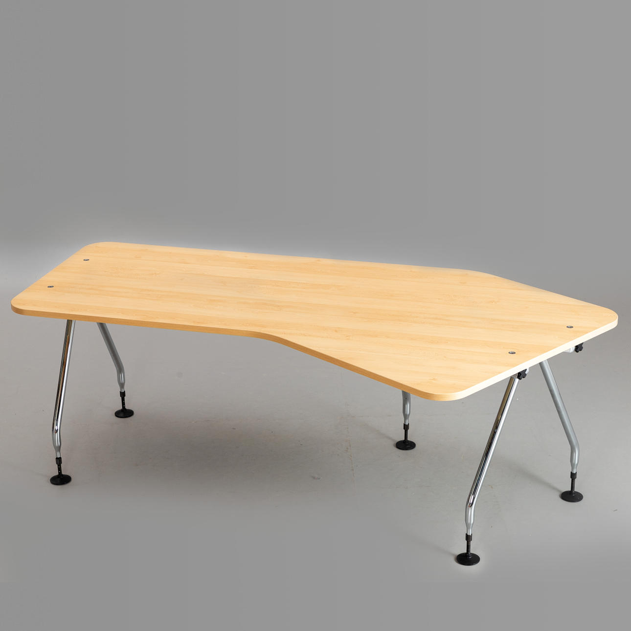 Vitra. Escritorio 'Ad Hoc'.