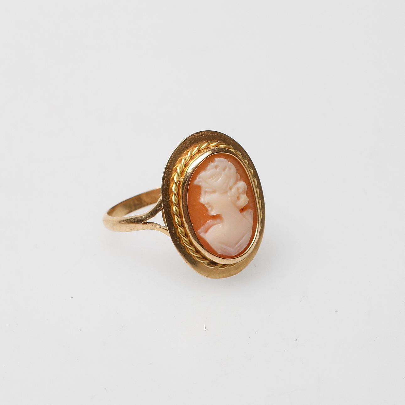 RING, 18k guld, vikt ca 3 gr.