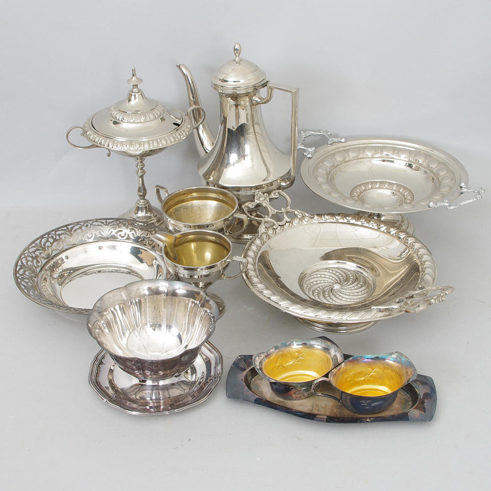 KAFFESERVIS, SOCKERSKÅL, SKÅLAR M.M., nysilver.