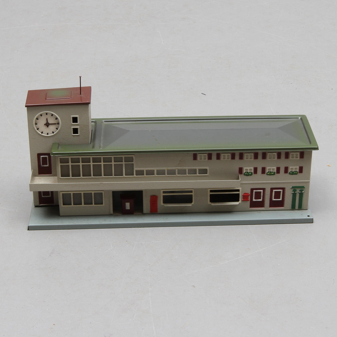 MÄRKLIN Station 418/1.