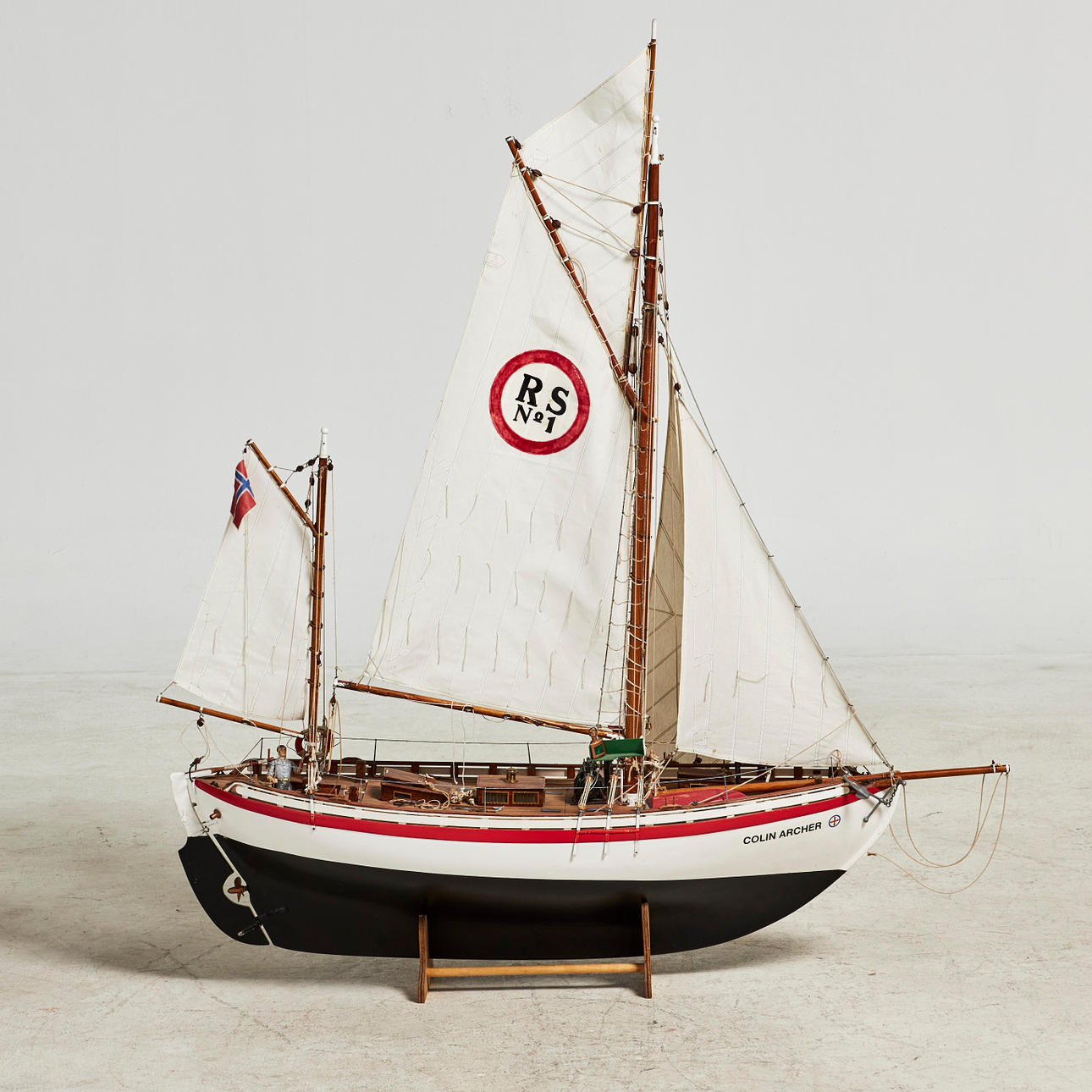 MODEL BOAT, "Colin Archer", wooden, electrified.