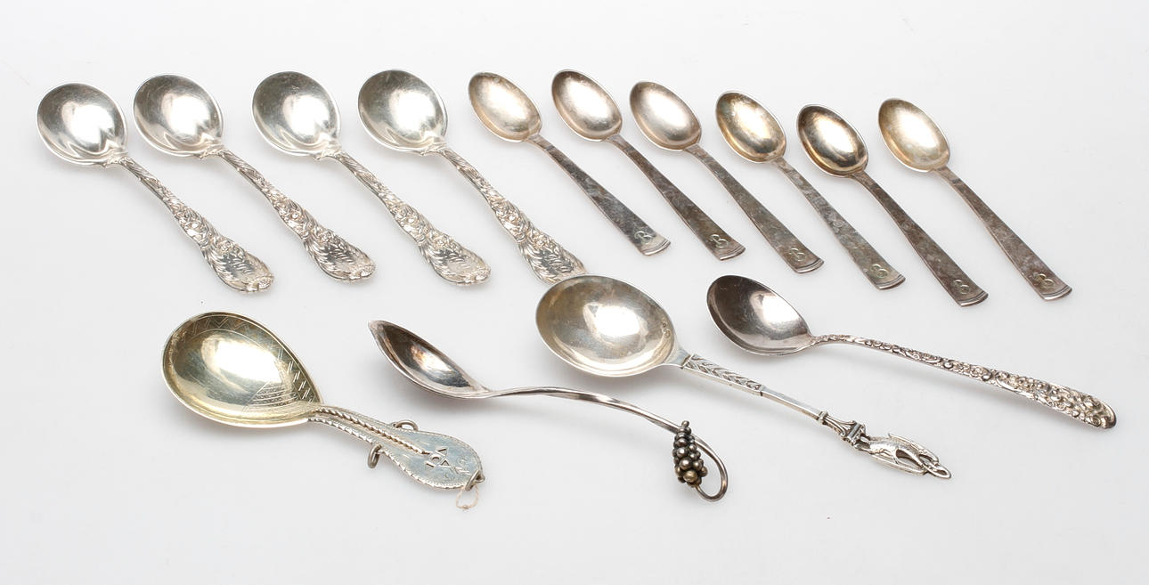 SKEDAR, 14 st, vikt ca. 352 gram.