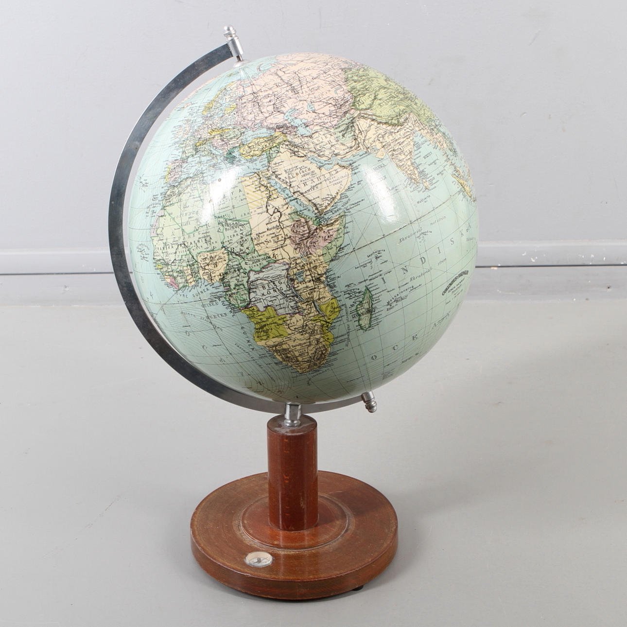 JORDGLOB, med kompass, Columbus-Jordglob, Edwin Hammar Stockholm. 1930/1940-tal.