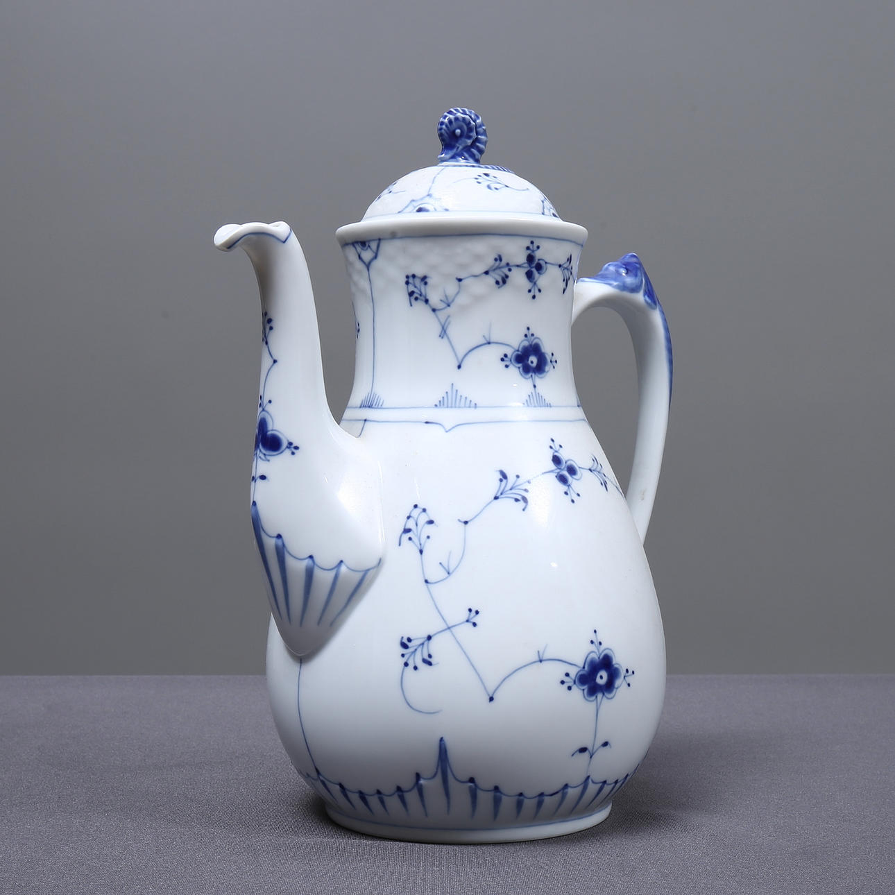 BING & GRÖNDAHL, cafetera, Dinamarca.