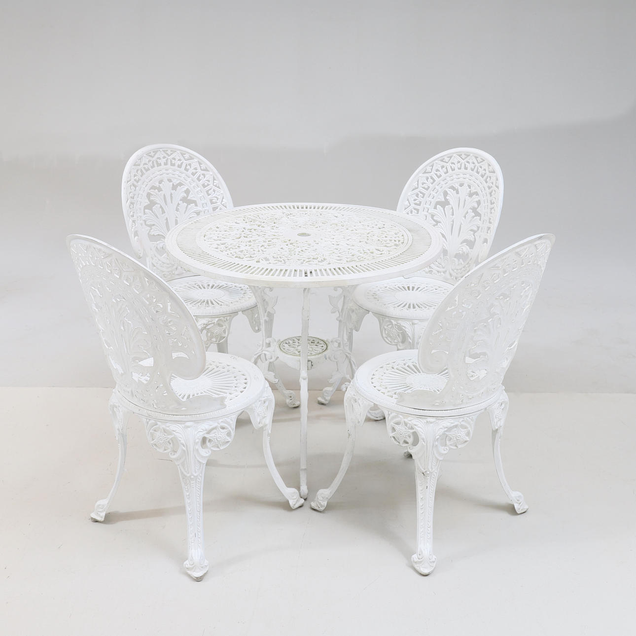 TRÄDGÅRDSGRUPP, 5 delar, 1900-tal.